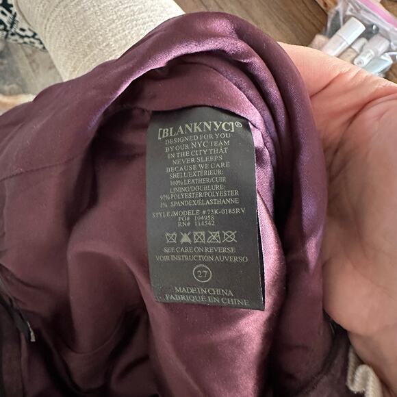 Blank NYC 100% Leather Suede Zipper Mini Skirt - 27 - Picture 5 of 5